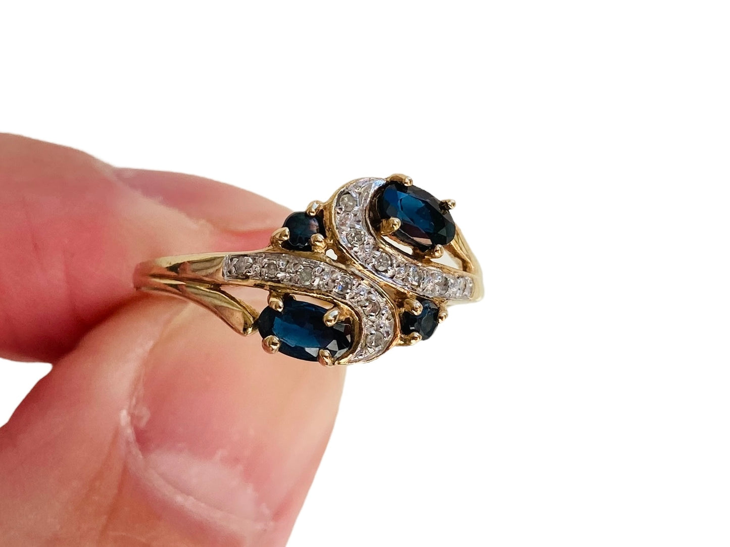 9ct Gold Sapphire & Diamond Ring