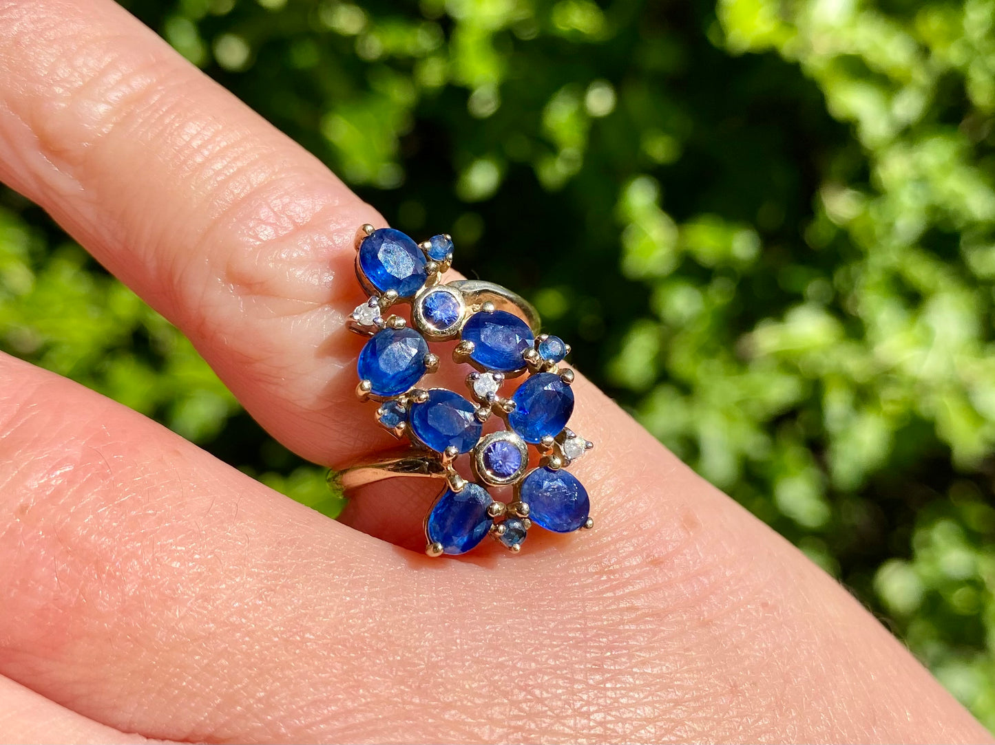9ct Gold Sapphire & Diamond Ring