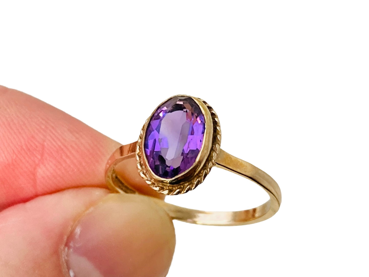 Vintage 9ct Gold Amethyst Ring