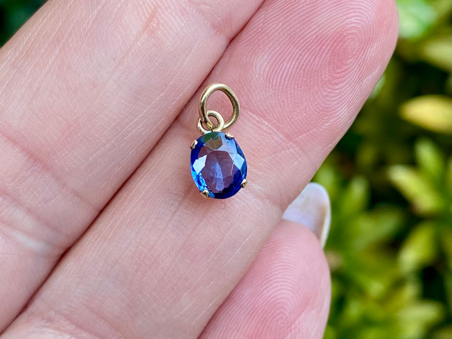 Vintage 9ct Gold Sapphire Pendant