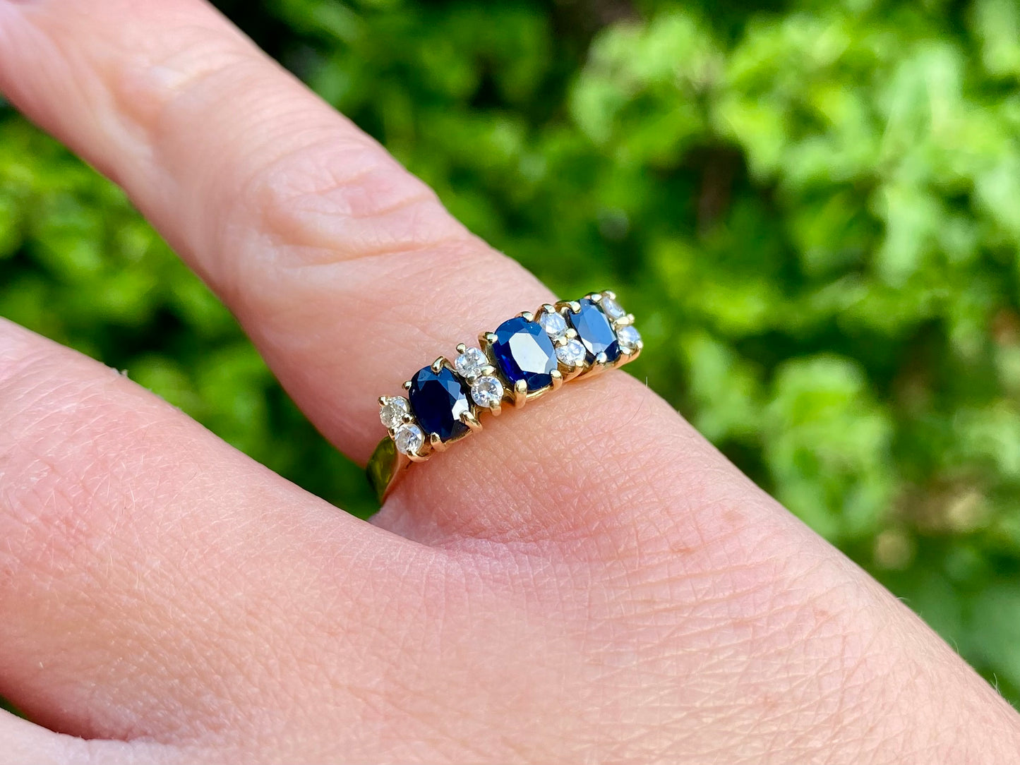 18ct Gold Sapphire & Diamond Ring
