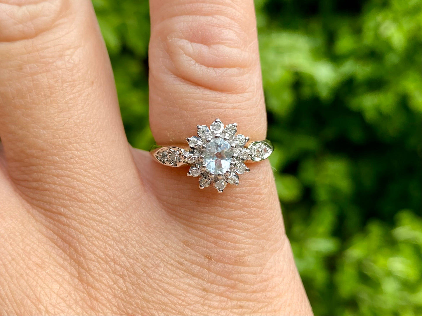 9ct Gold Aquamarine & Diamond Ring