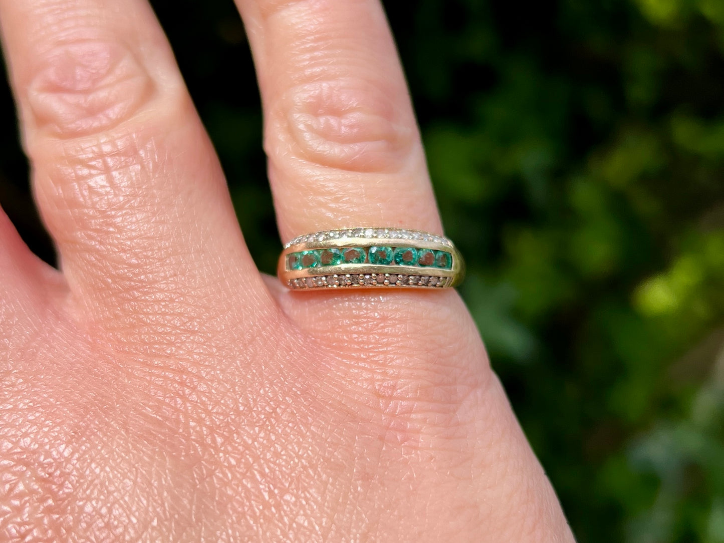 9ct Gold Emerald & Diamond Ring