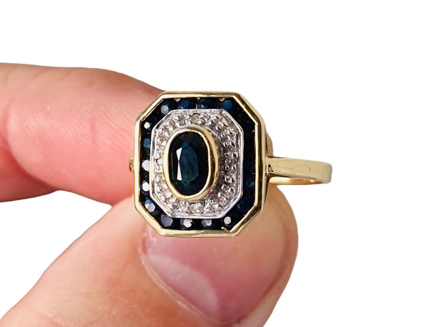 9ct Gold Sapphire & Diamond Ring