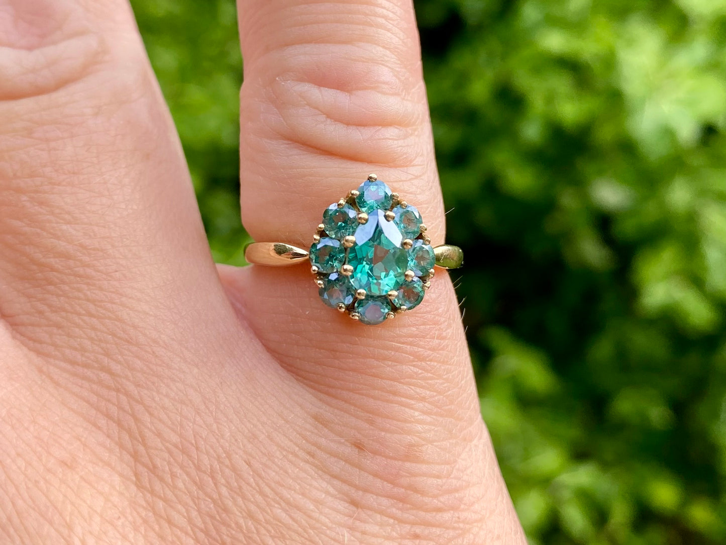 9ct Gold Green Sapphire Ring