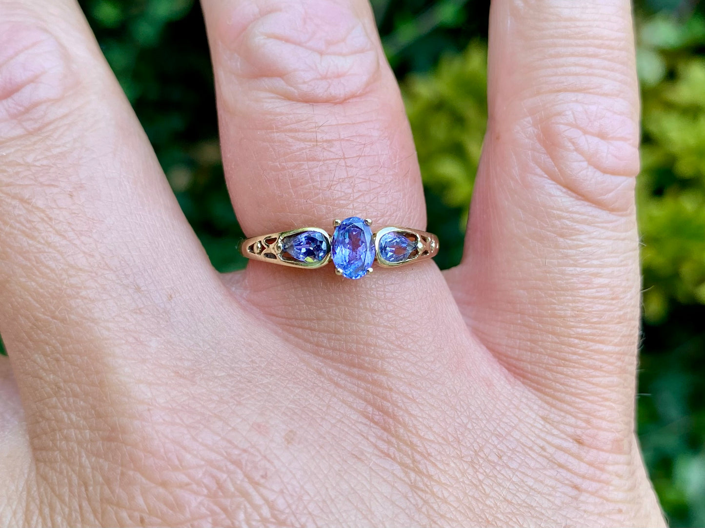 9ct Gold Tanzanite Ring