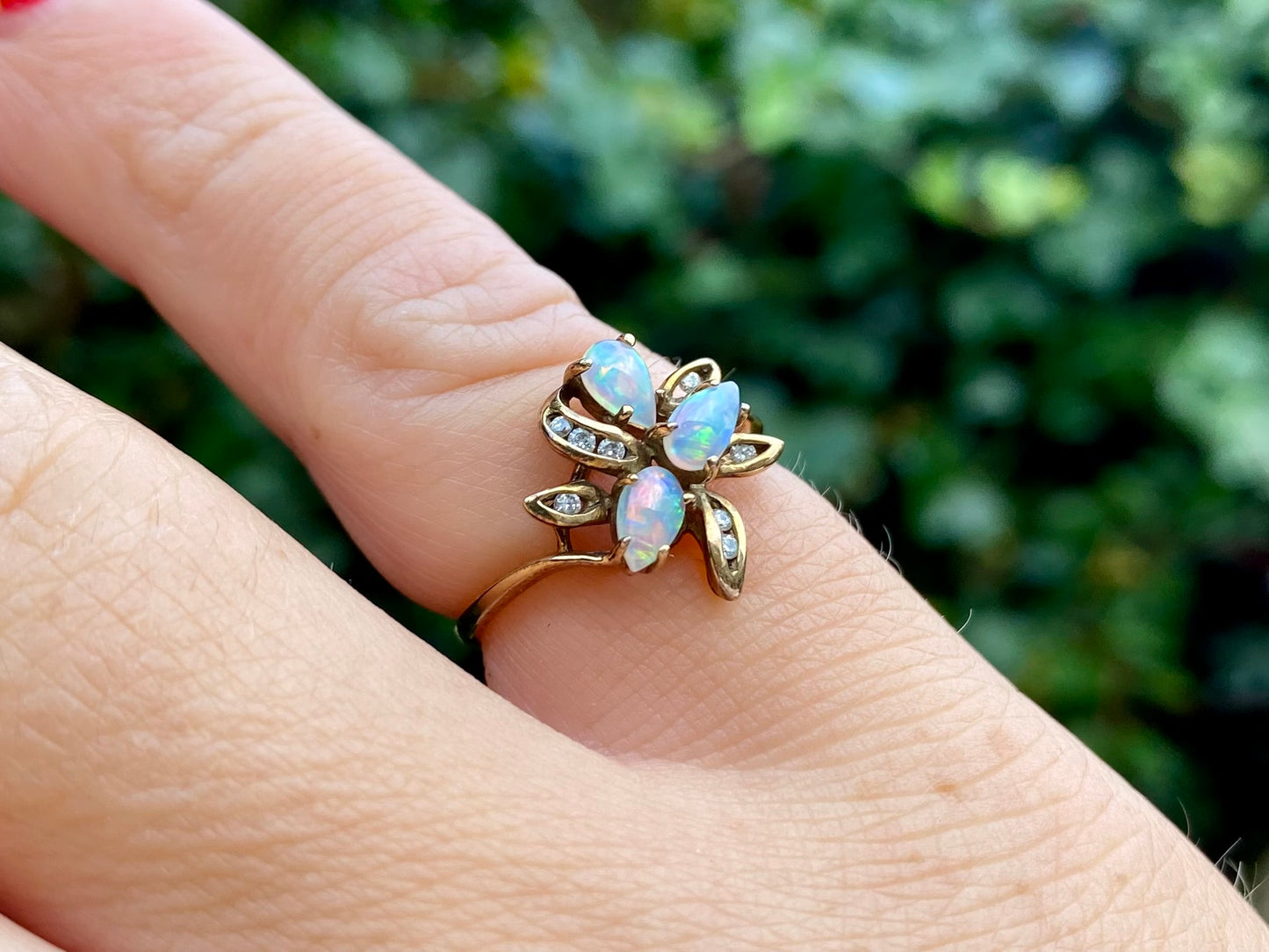 9ct Gold Opal & Diamond Ring