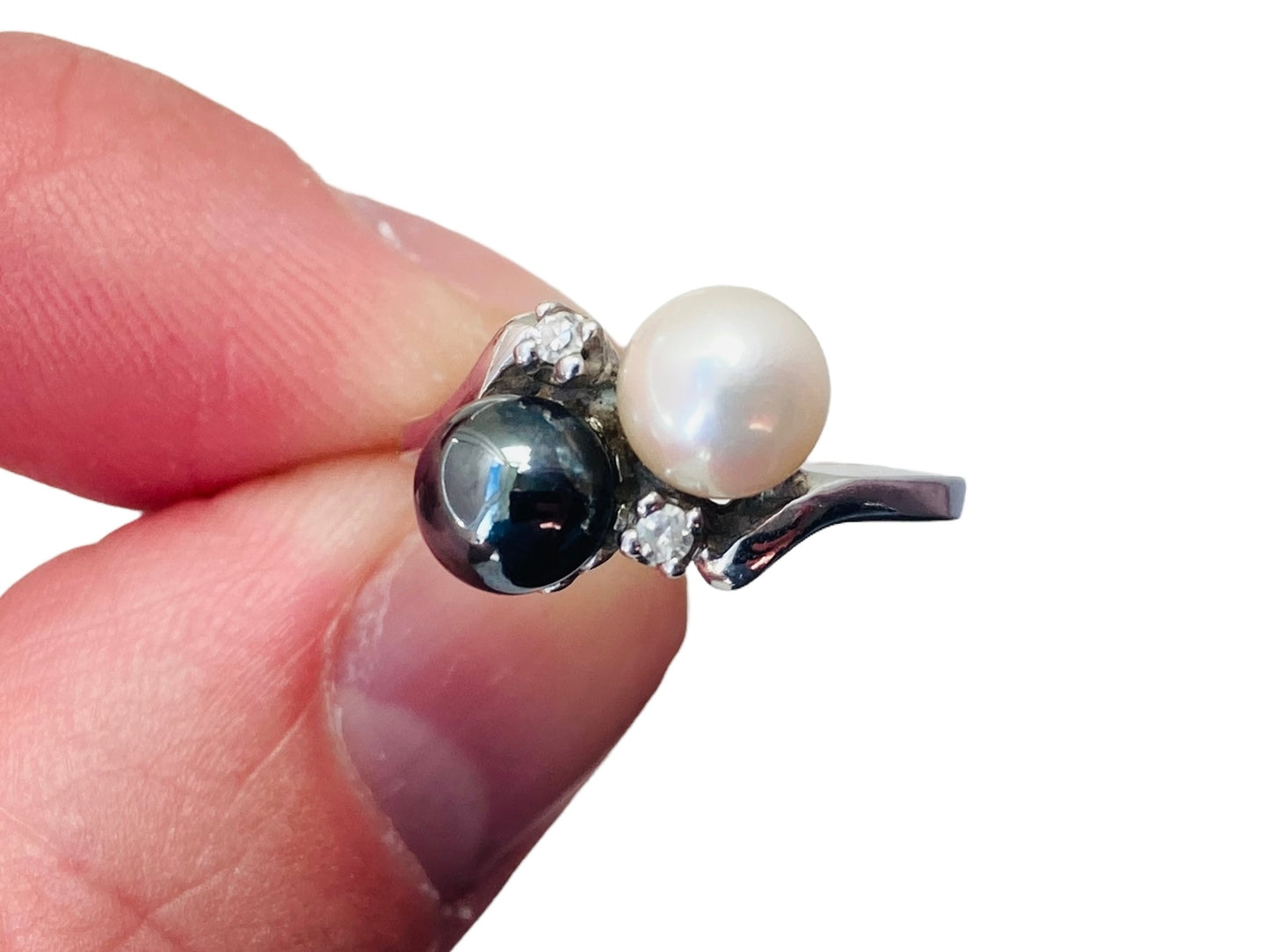 10ct Gold Pearl & Diamond Ring