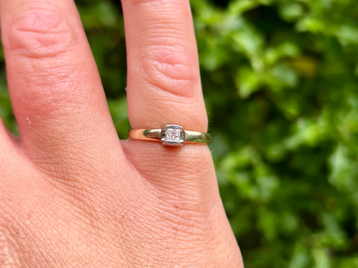9ct Gold Diamond Solitaire Ring