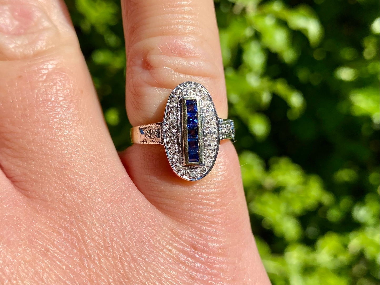 9ct Gold Sapphire & Diamond Ring