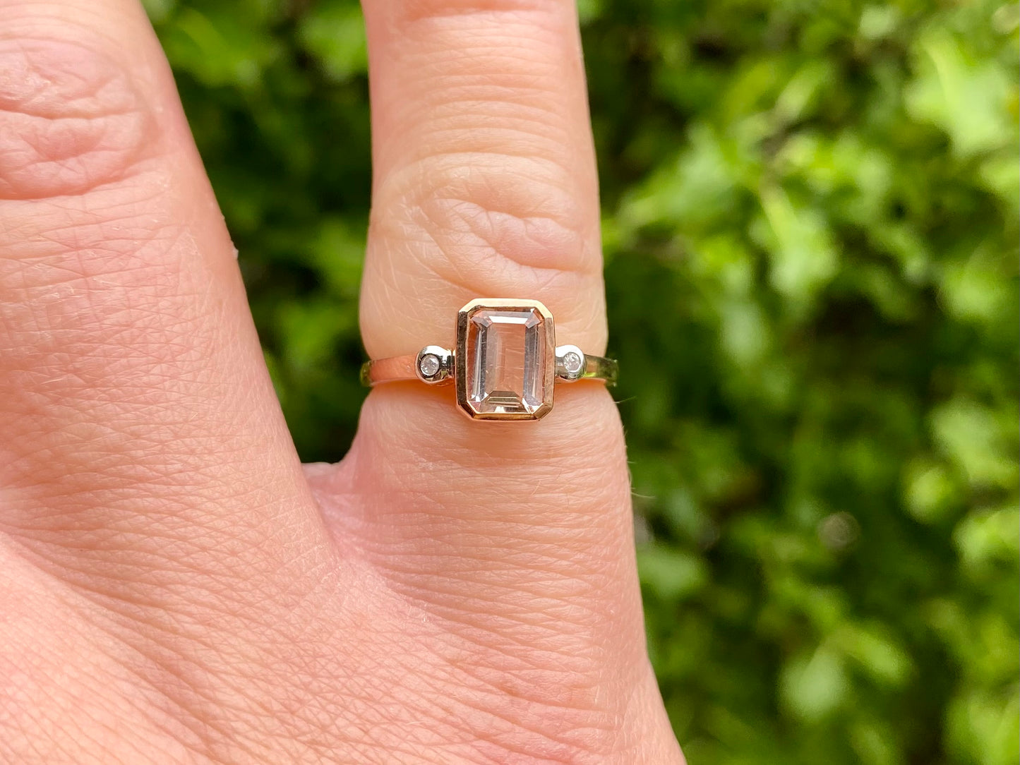 9ct Gold Morganite & Diamond Ring
