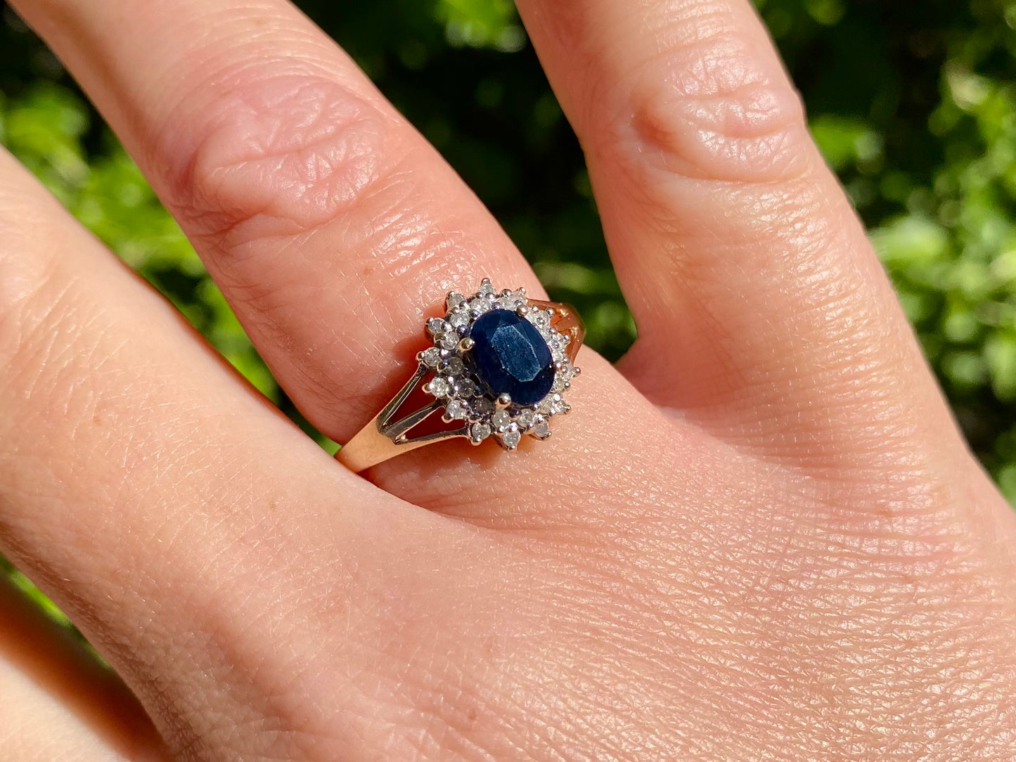 9ct Gold Sapphire & Diamond Ring