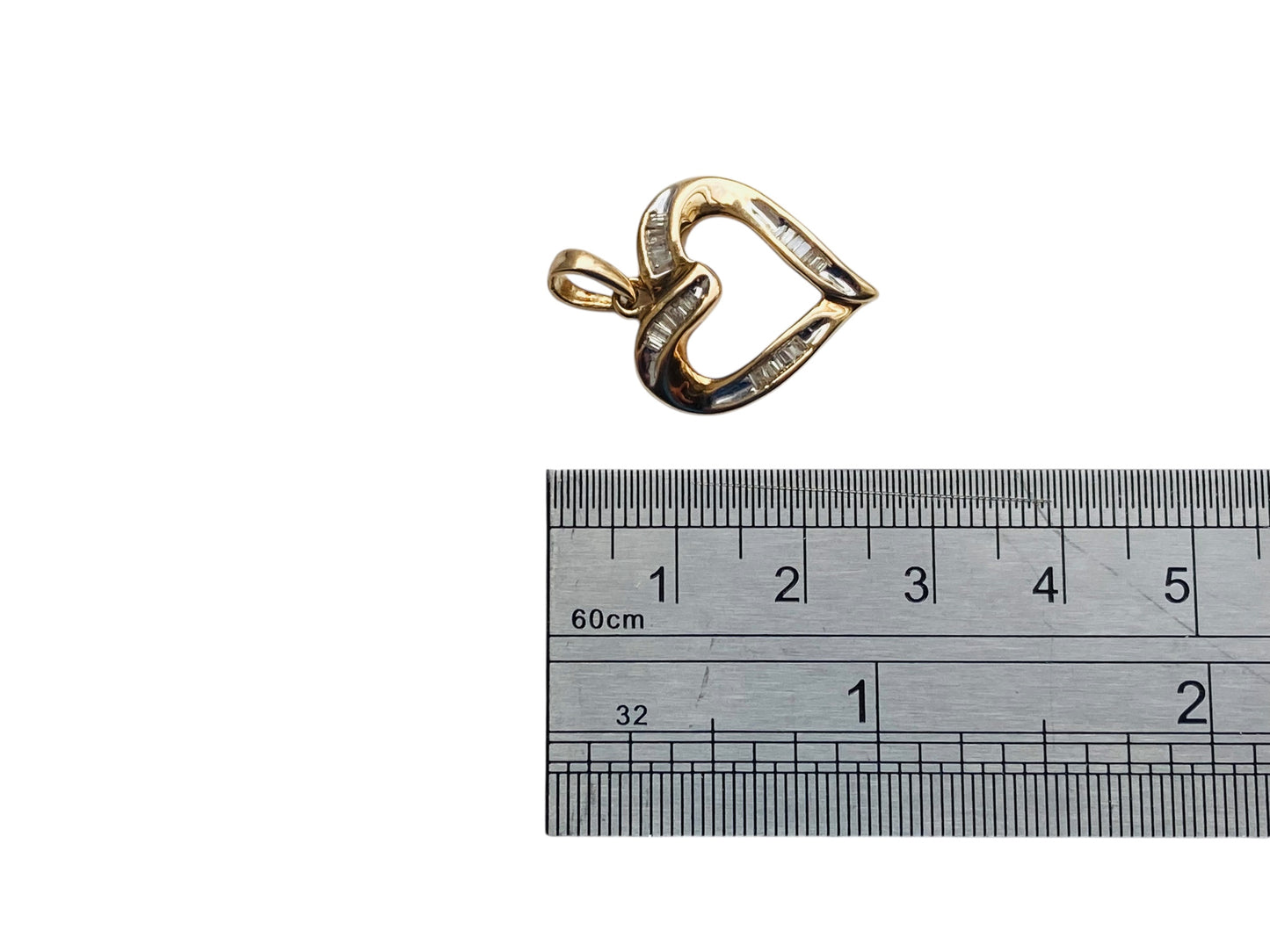 10ctct Gold Diamond Heart Pendant