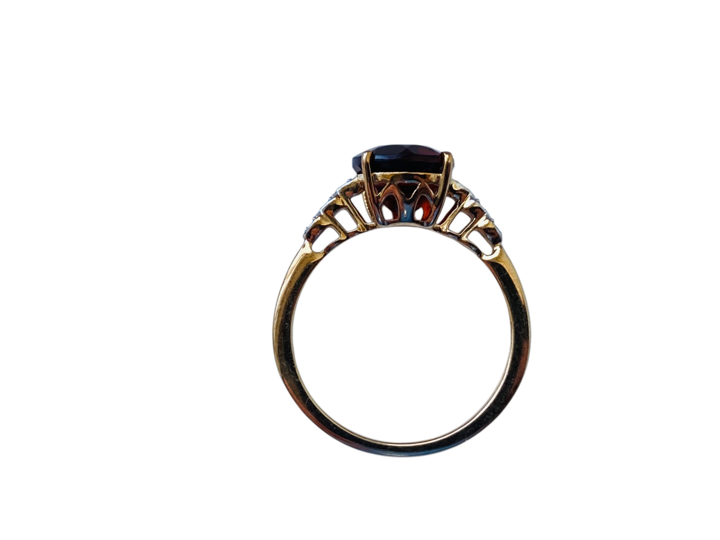 9ct Gold Garnet & Diamond Ring