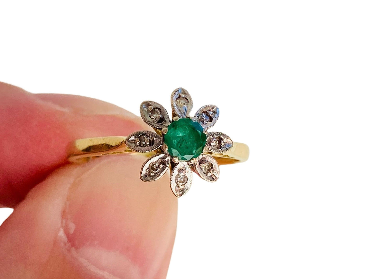 Vintage 18ct Gold Emerald & Diamond Ring