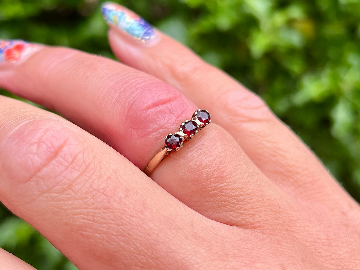 Vintage 9ct Gold Garnet Ring