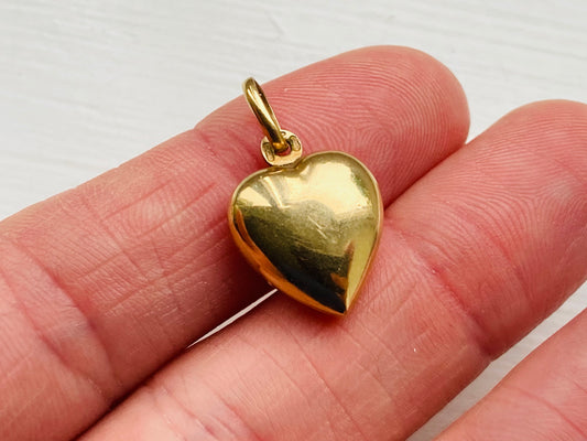 9ct Gold Puffy Heart Pendant