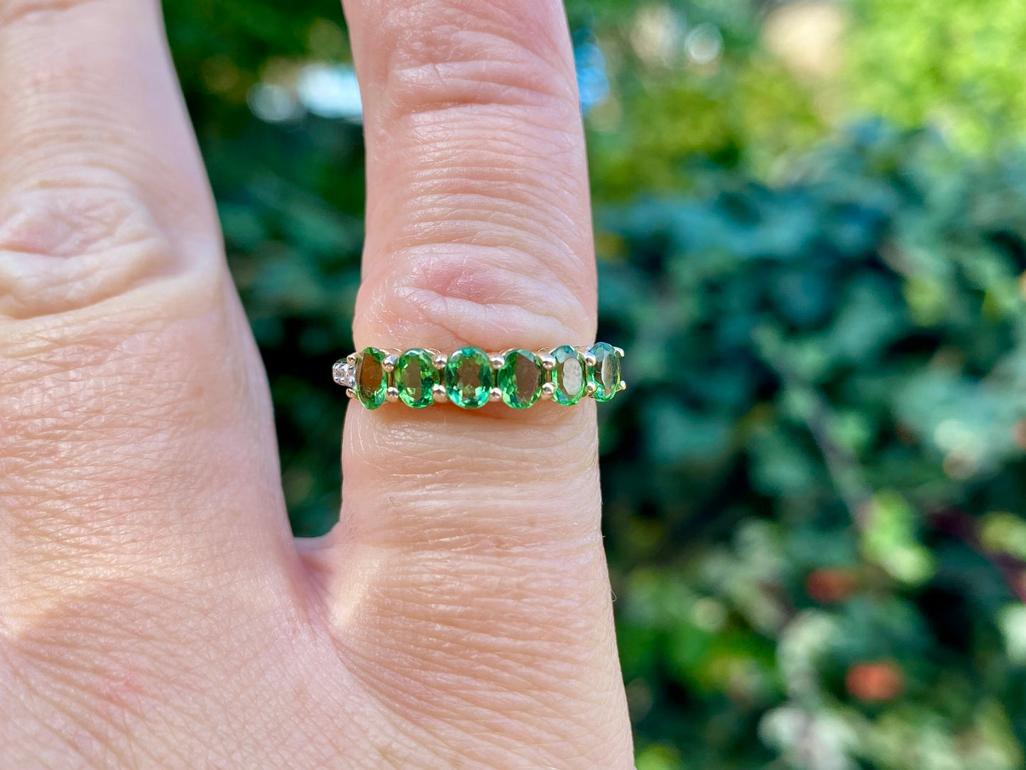 9ct Gold Tsavorite Garnet & Diamond Ring