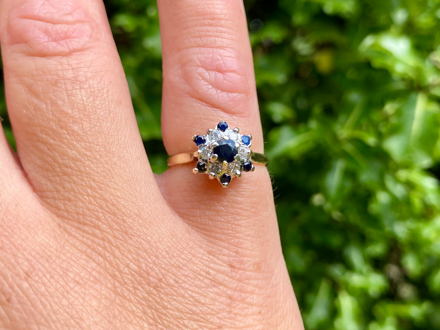 Vintage 9ct Gold Sapphire & Diamond Ring