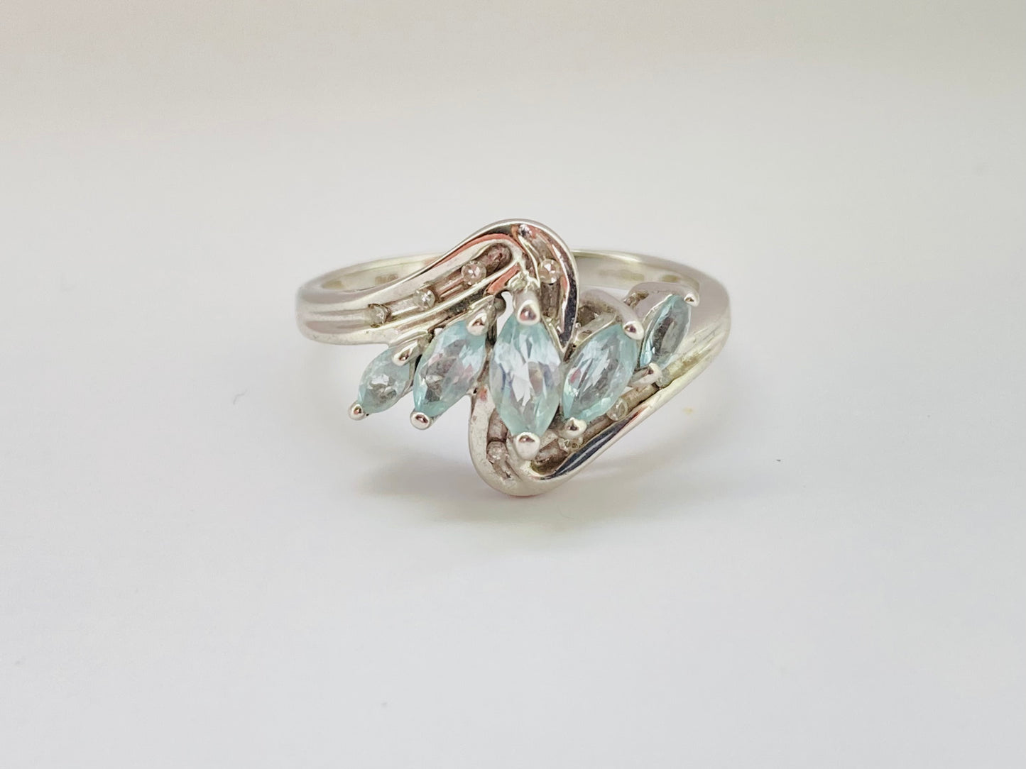9ct Gold Topaz & Diamond Ring