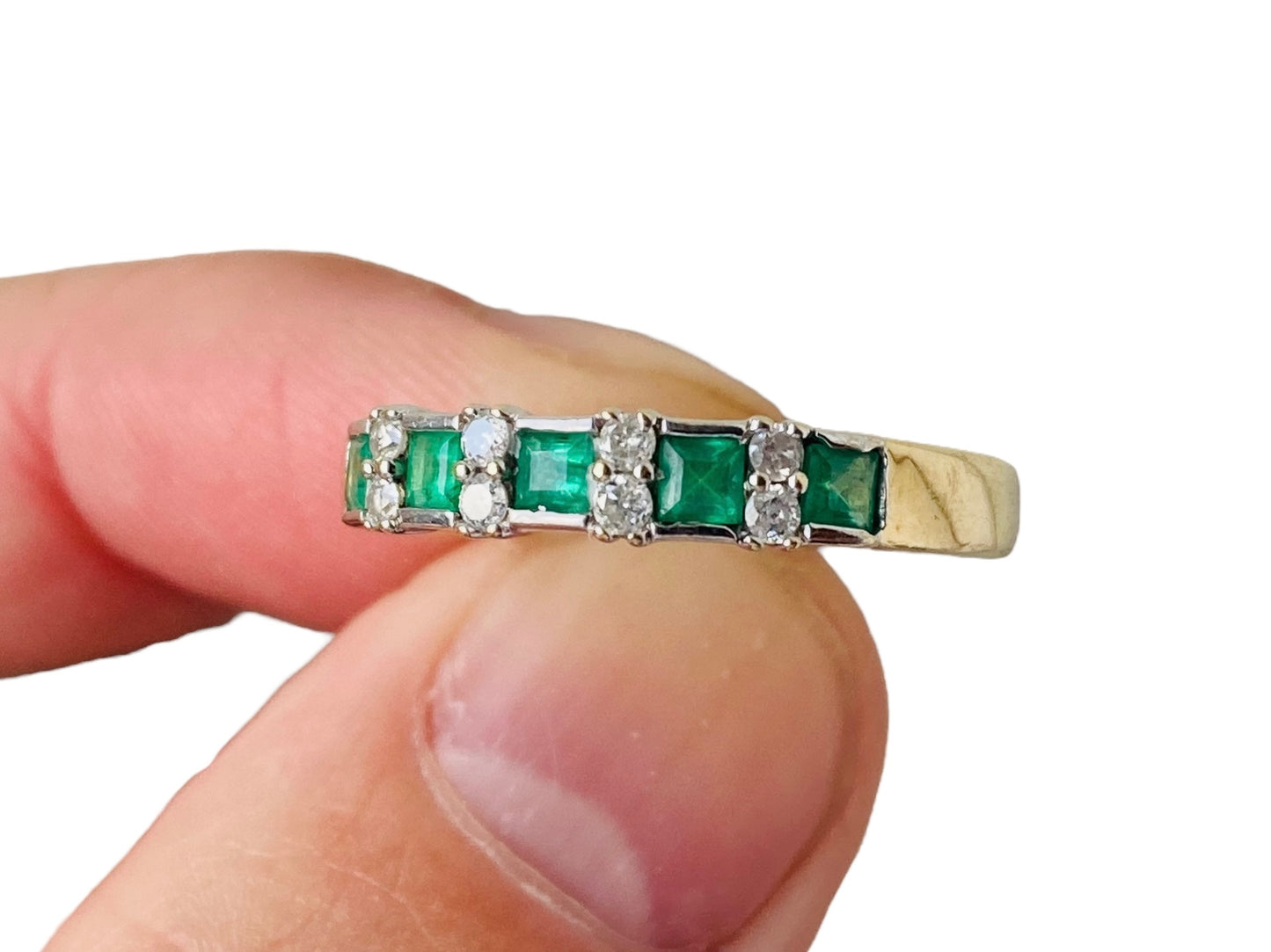9ct Gold Emerald & Diamond Ring