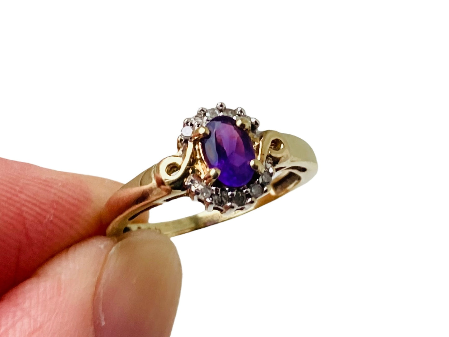 9ct Gold Amethyst & Diamond Ring