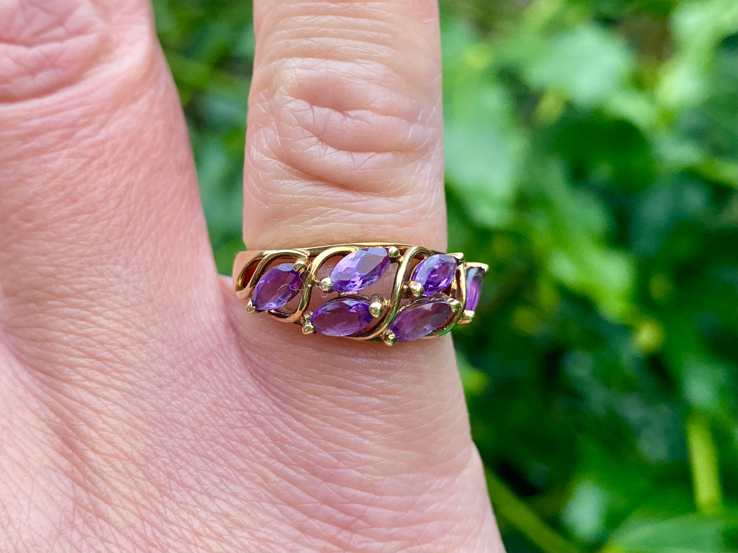 9ct Gold Amethyst Ring