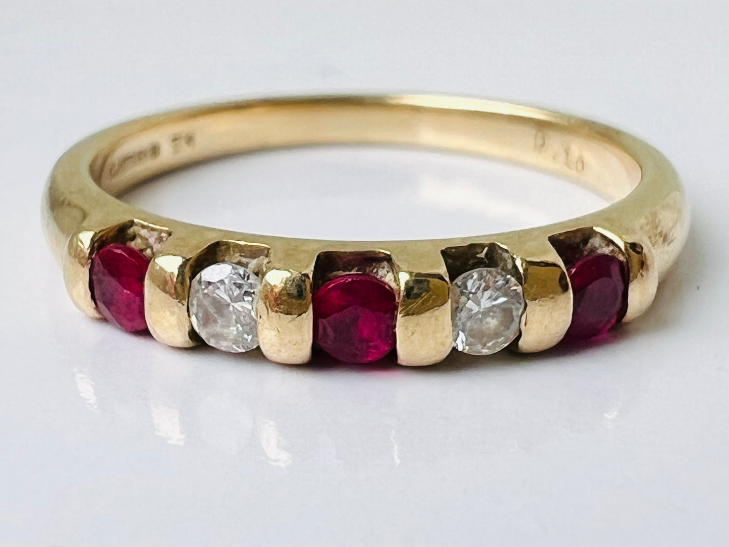 9ct Gold Ruby & Diamond Ring