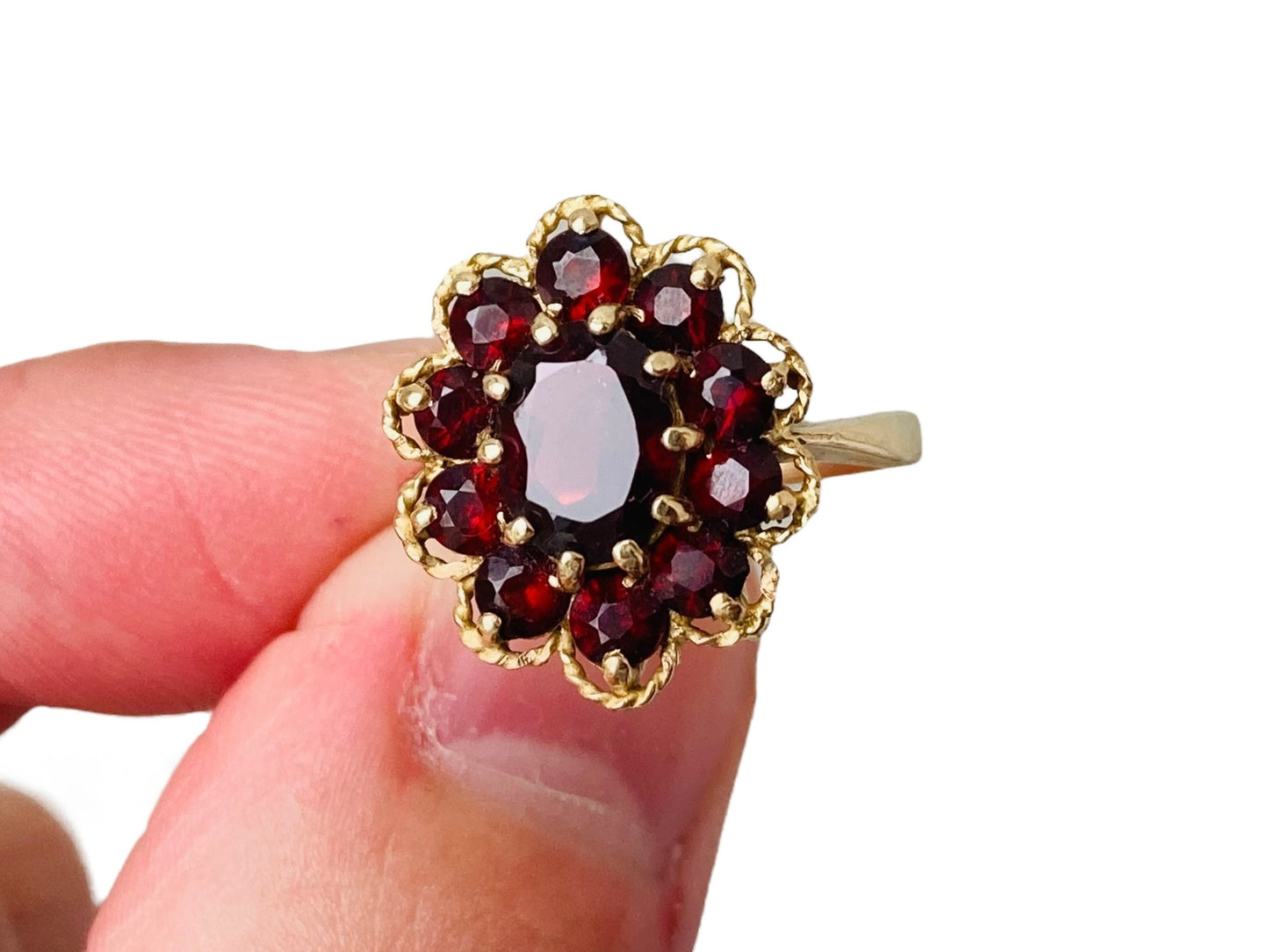Vintage 9ct Gold Garnet Ring