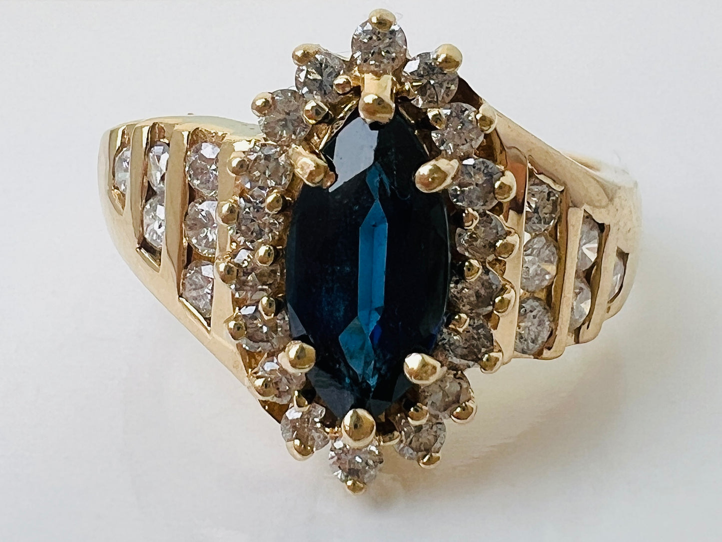 14ct Gold Sapphire & Diamond Ring