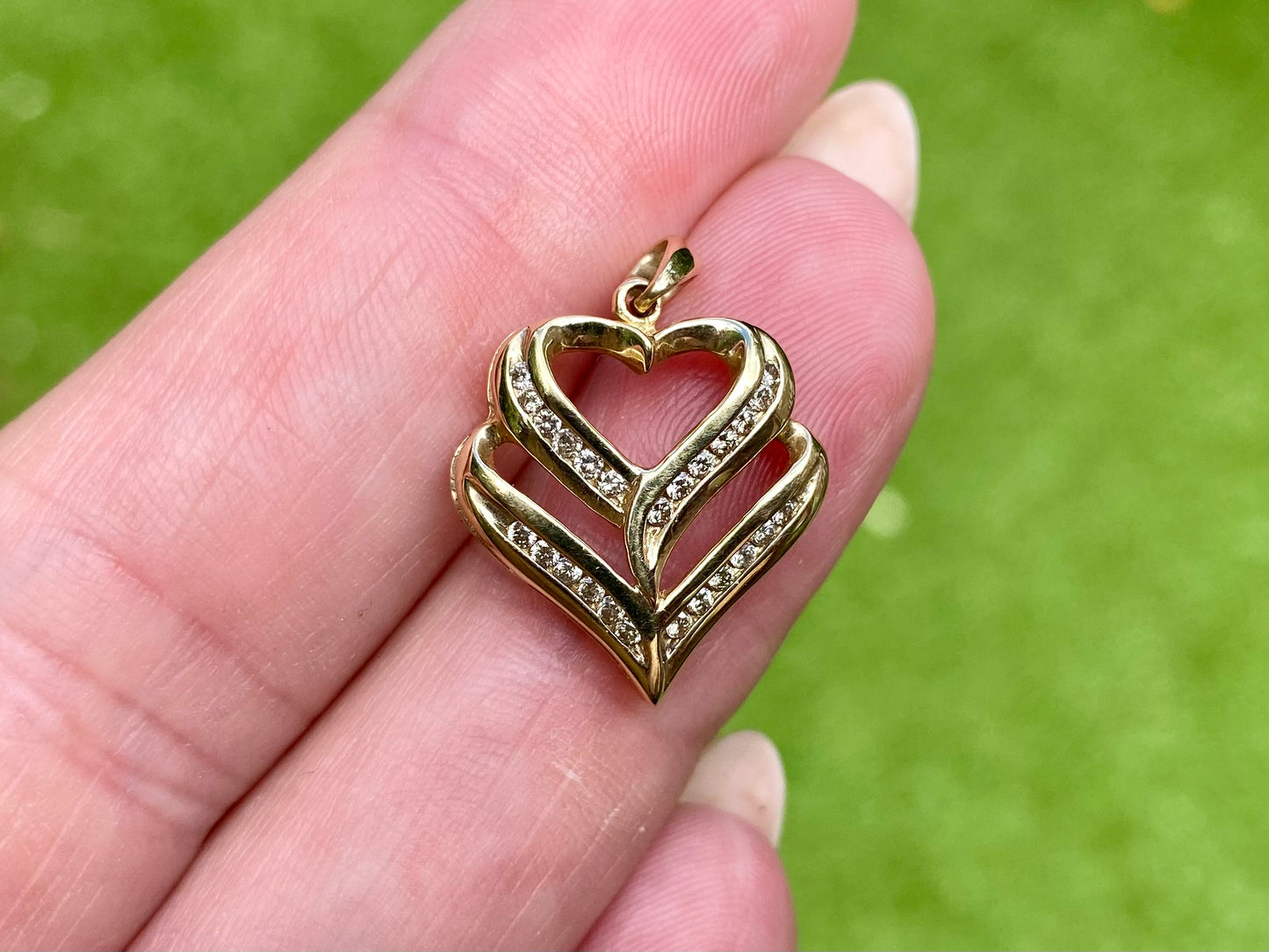 9ct Gold Diamond Heart Pendant