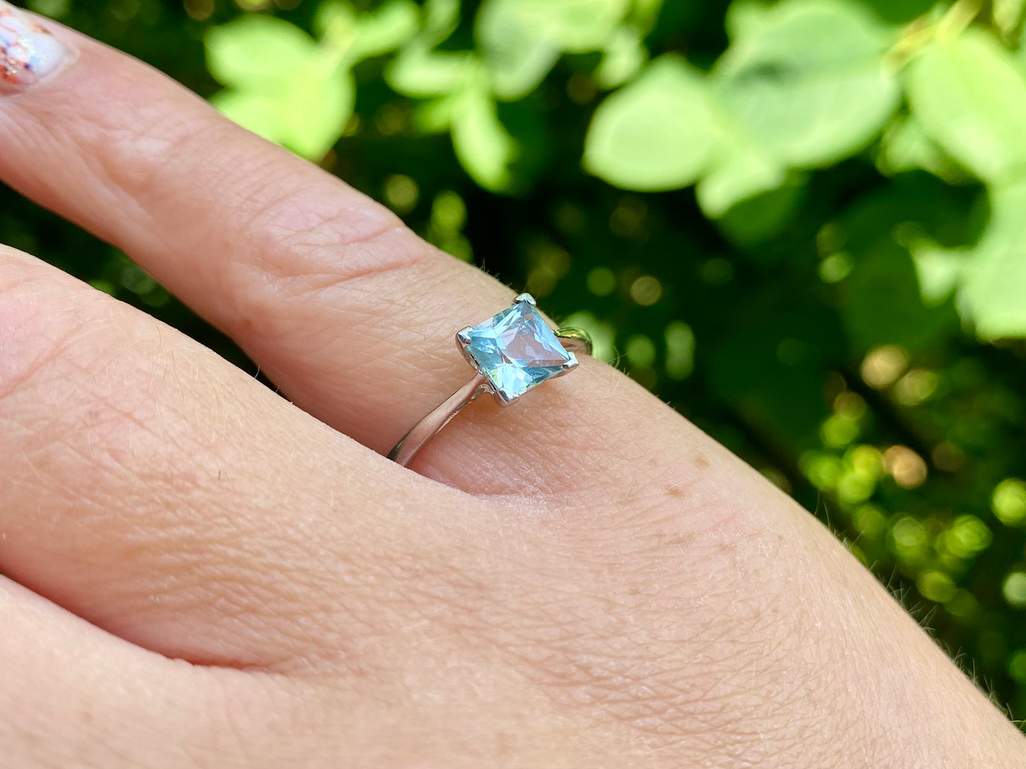 9ct Gold Aquamarine Ring