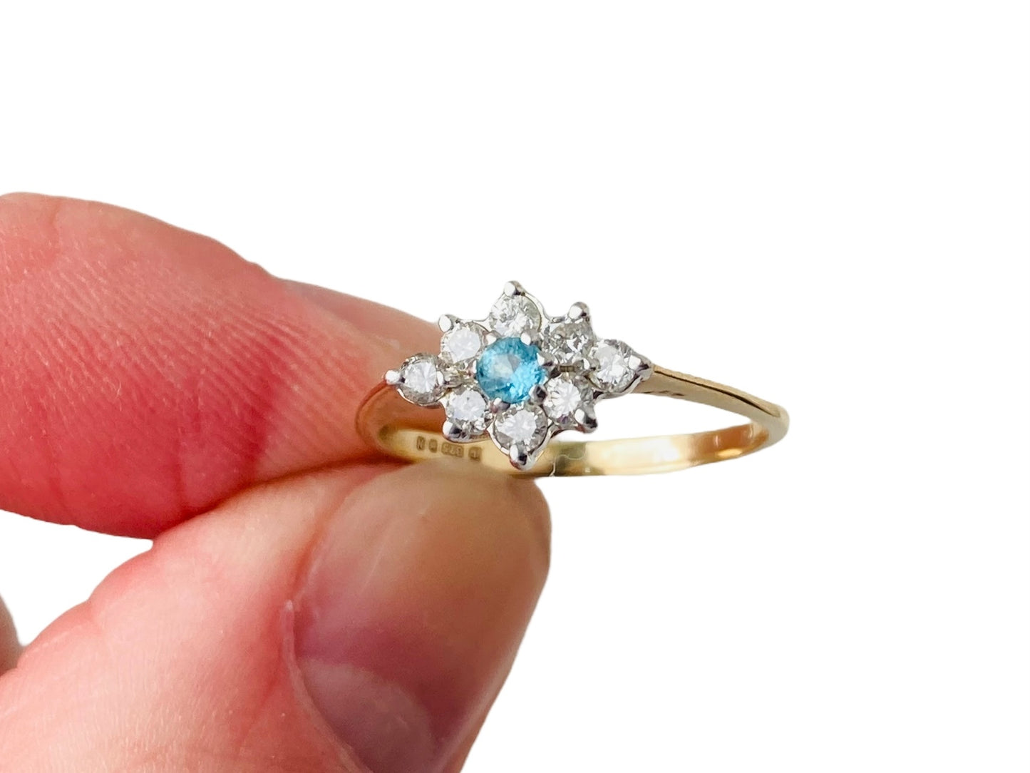 Vintage 9ct Gold Topaz & Diamond Ring
