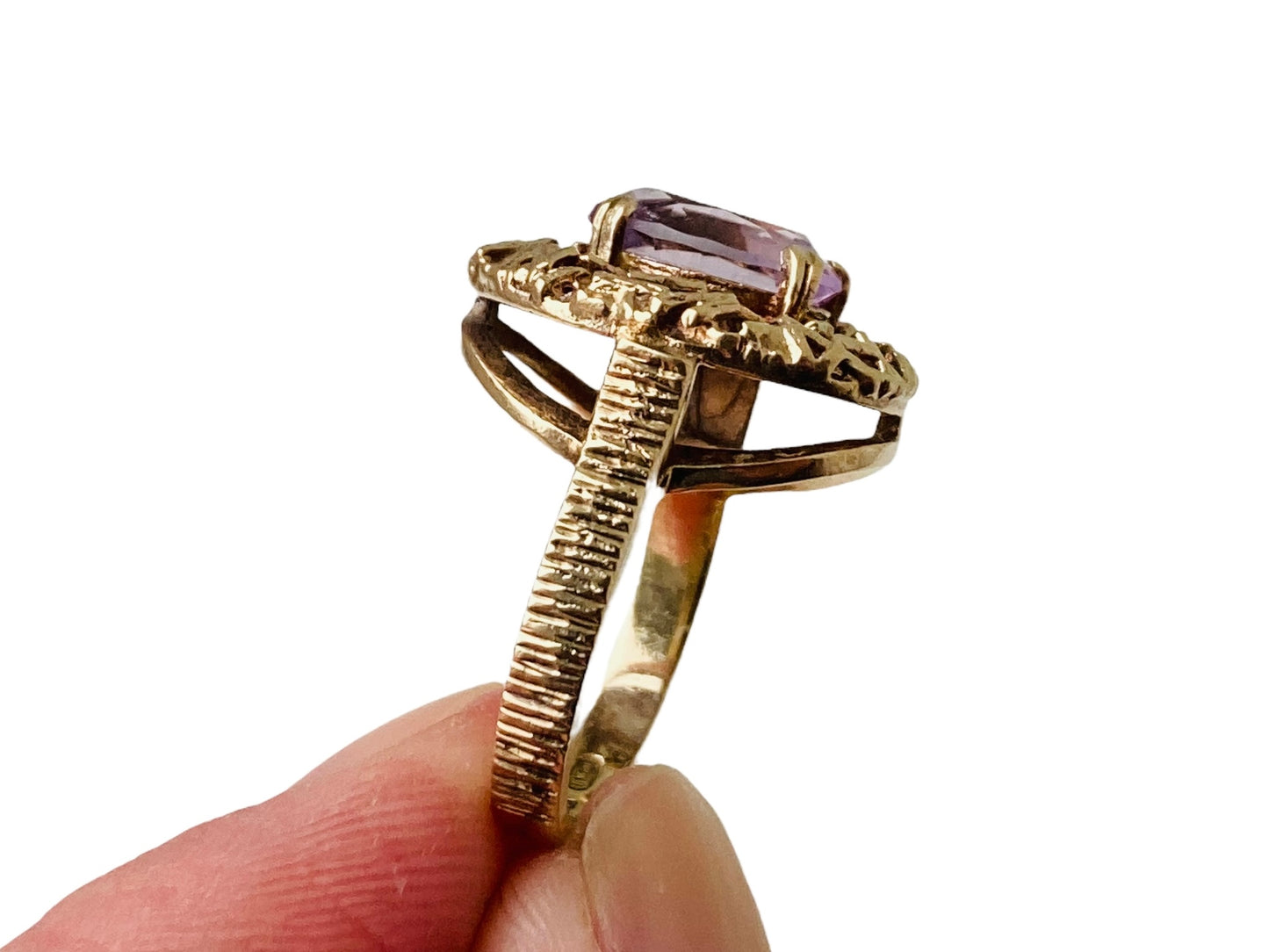 Vintage 9ct Gold Amethyst Ring
