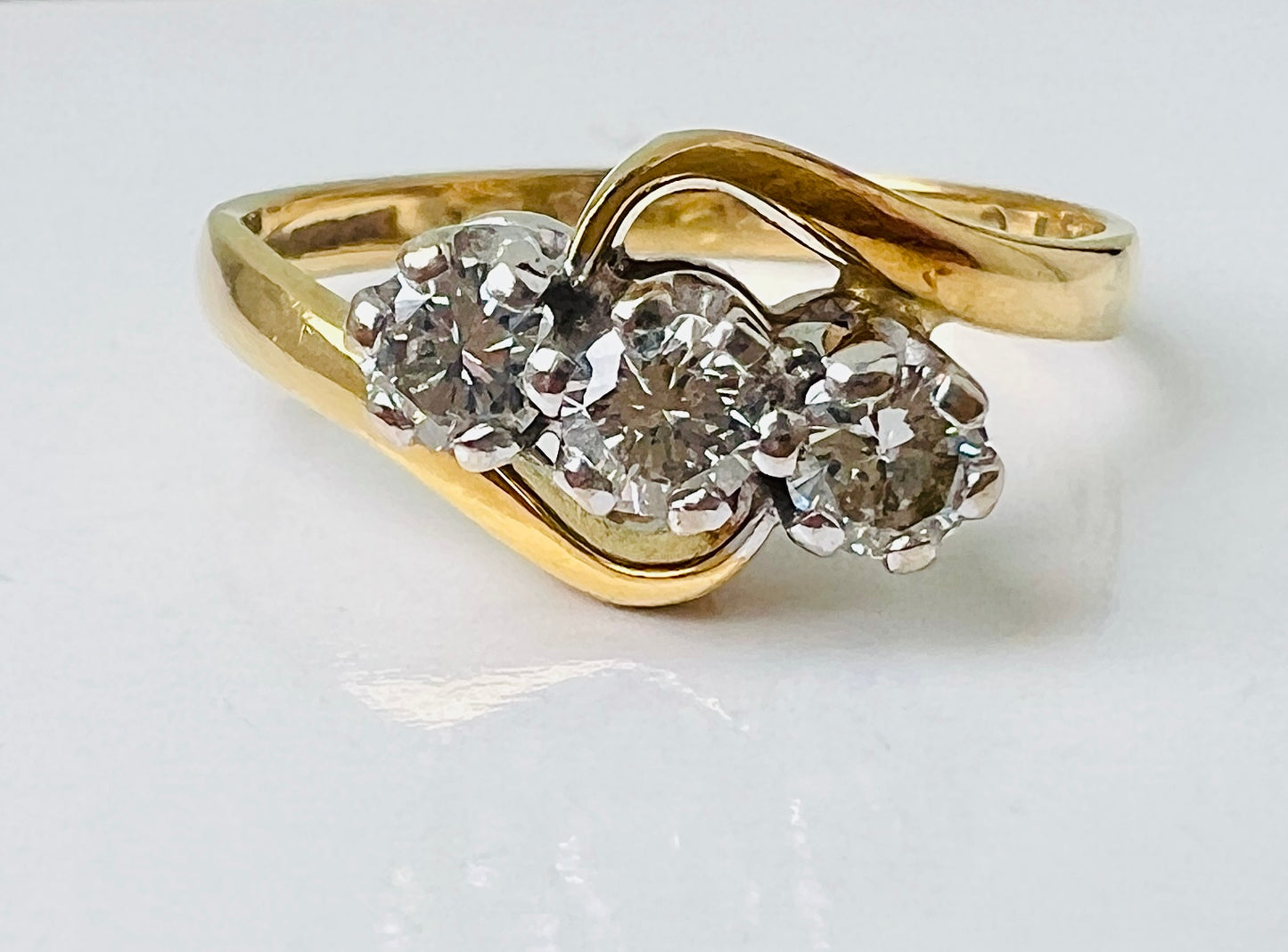 Vintage 18ct Gold Three-Stone Diamond Ring