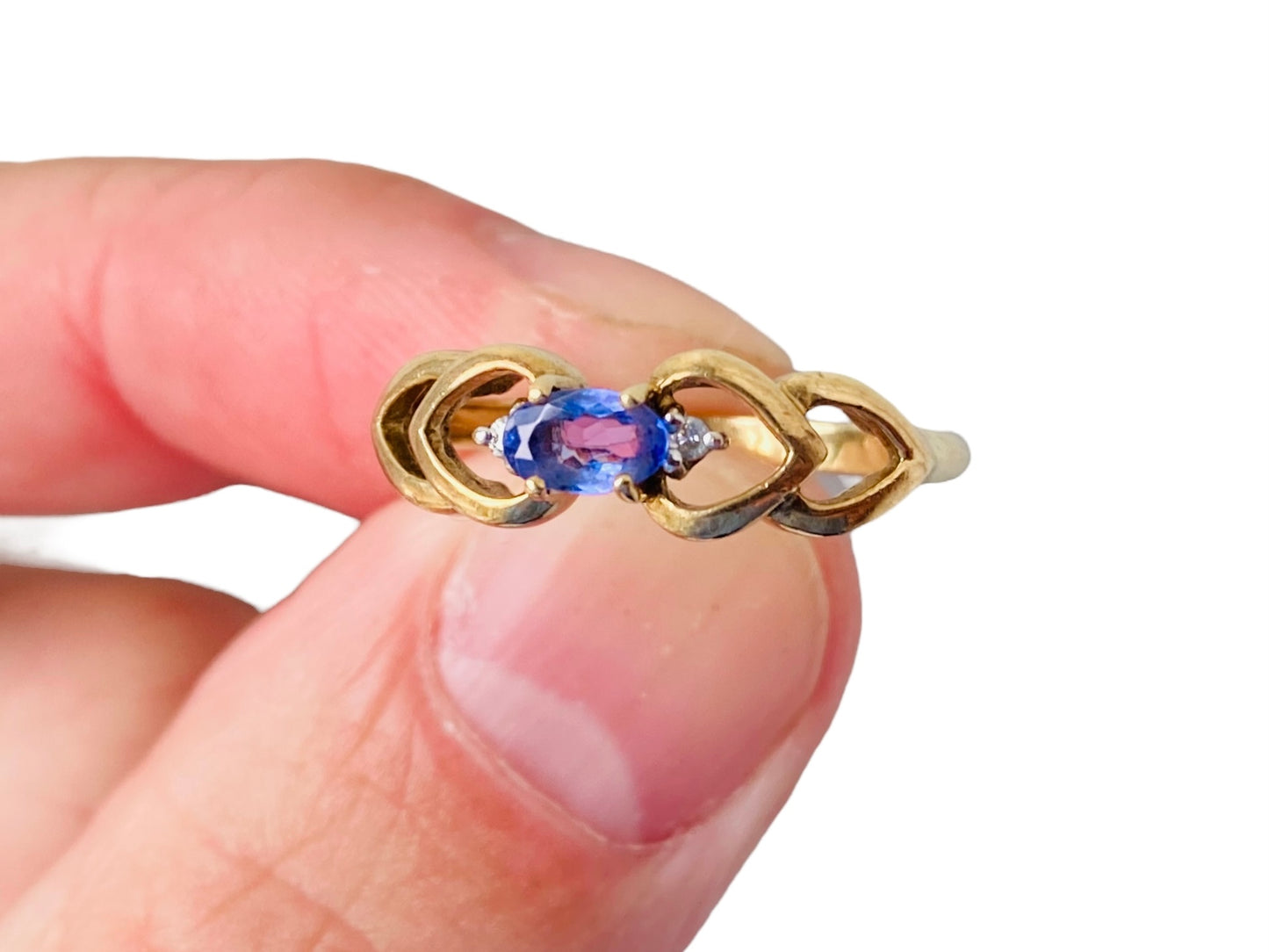 9ct Gold Tanzanite & Diamond Ring