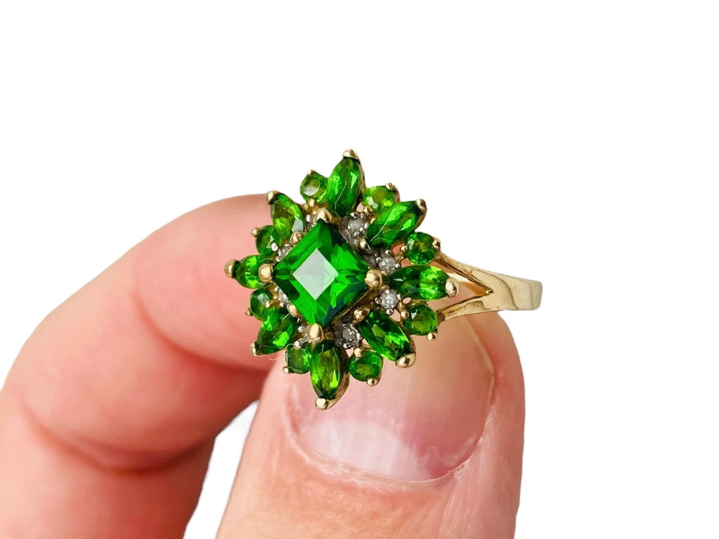 9ct Gold Diopside & Diamond Ring