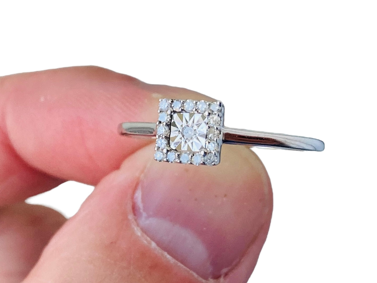 9ct Gold Diamond Ring