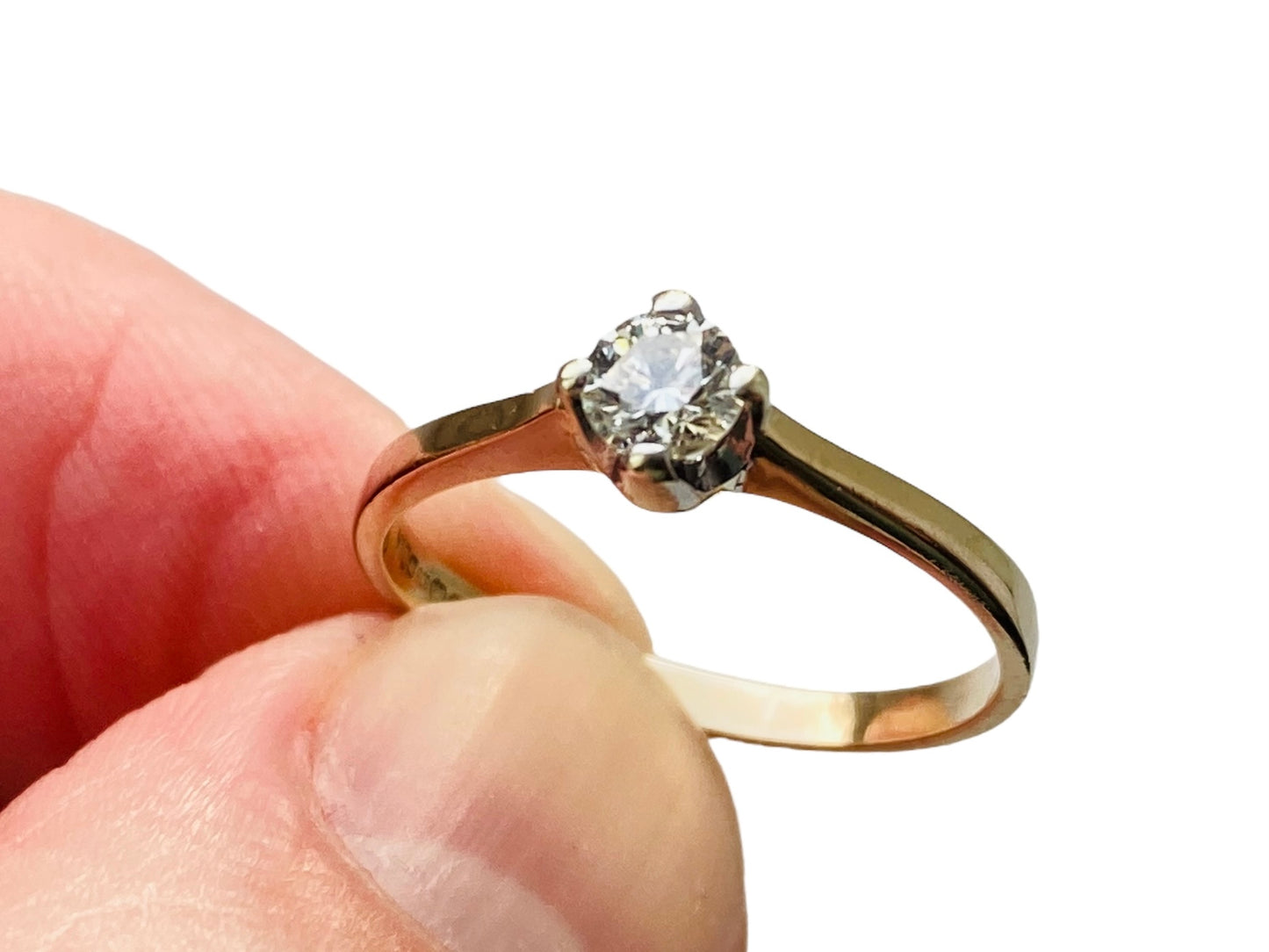 9ct Gold 0.20ct Diamond Solitaire Ring