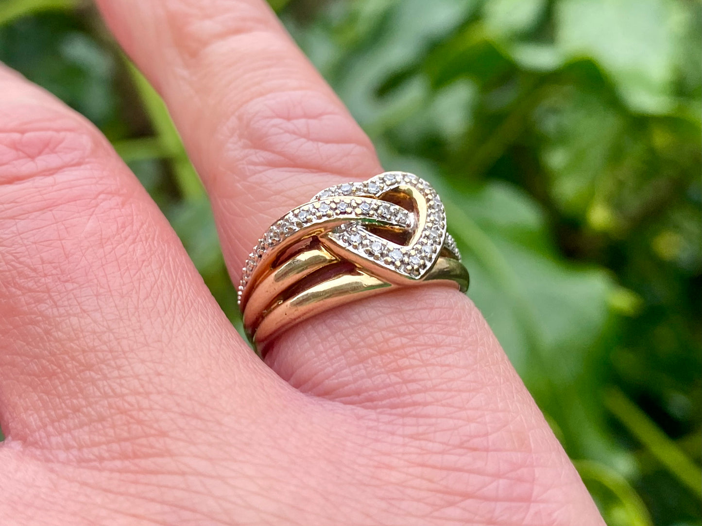 9ct Gold Diamond Heart Ring