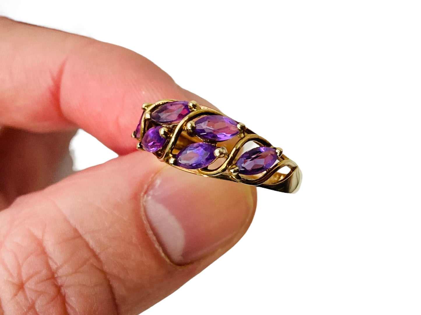 9ct Gold Amethyst Ring