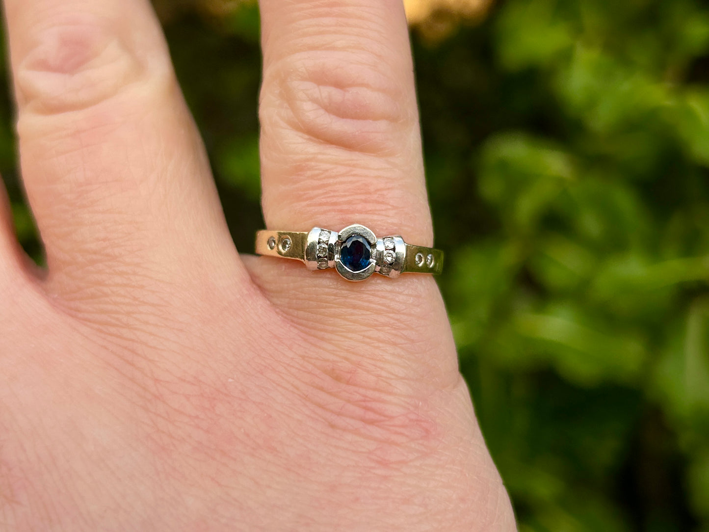 14ct Gold Sapphire & Diamond Ring