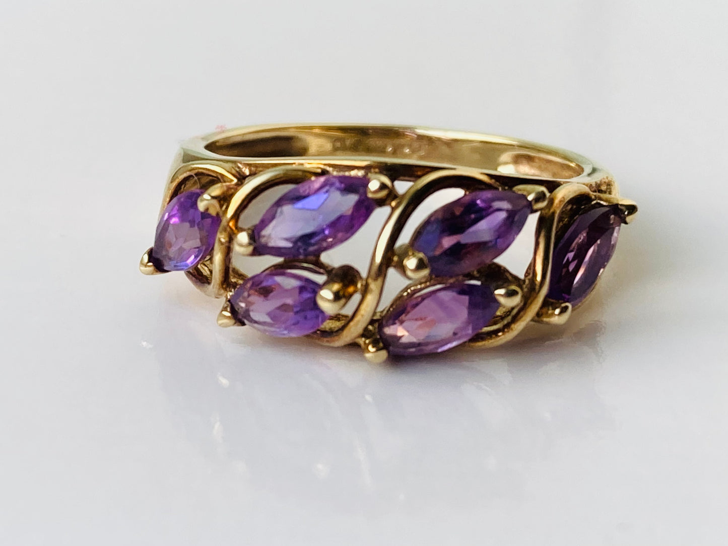 9ct Gold Amethyst Ring