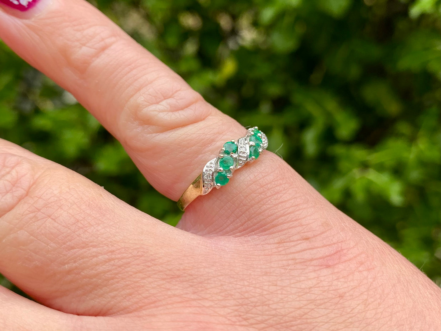 9ct Gold Emerald & Diamond Ring
