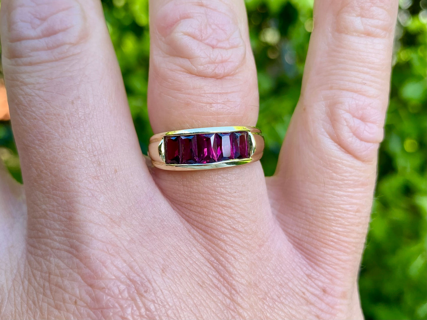 9ct Gold Rhodolite Garnet Ring