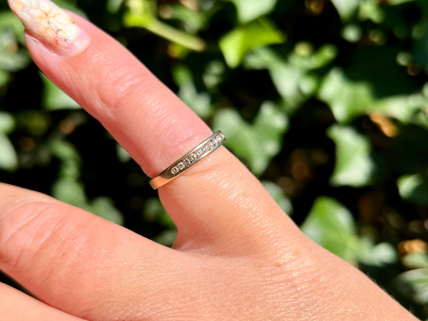 9ct Gold Eleven-Stone Diamond Band Ring