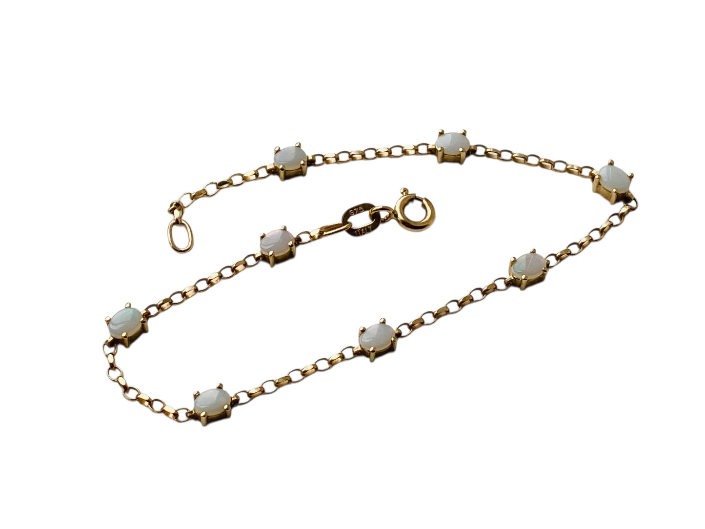 9ct Gold Opal Bracelet