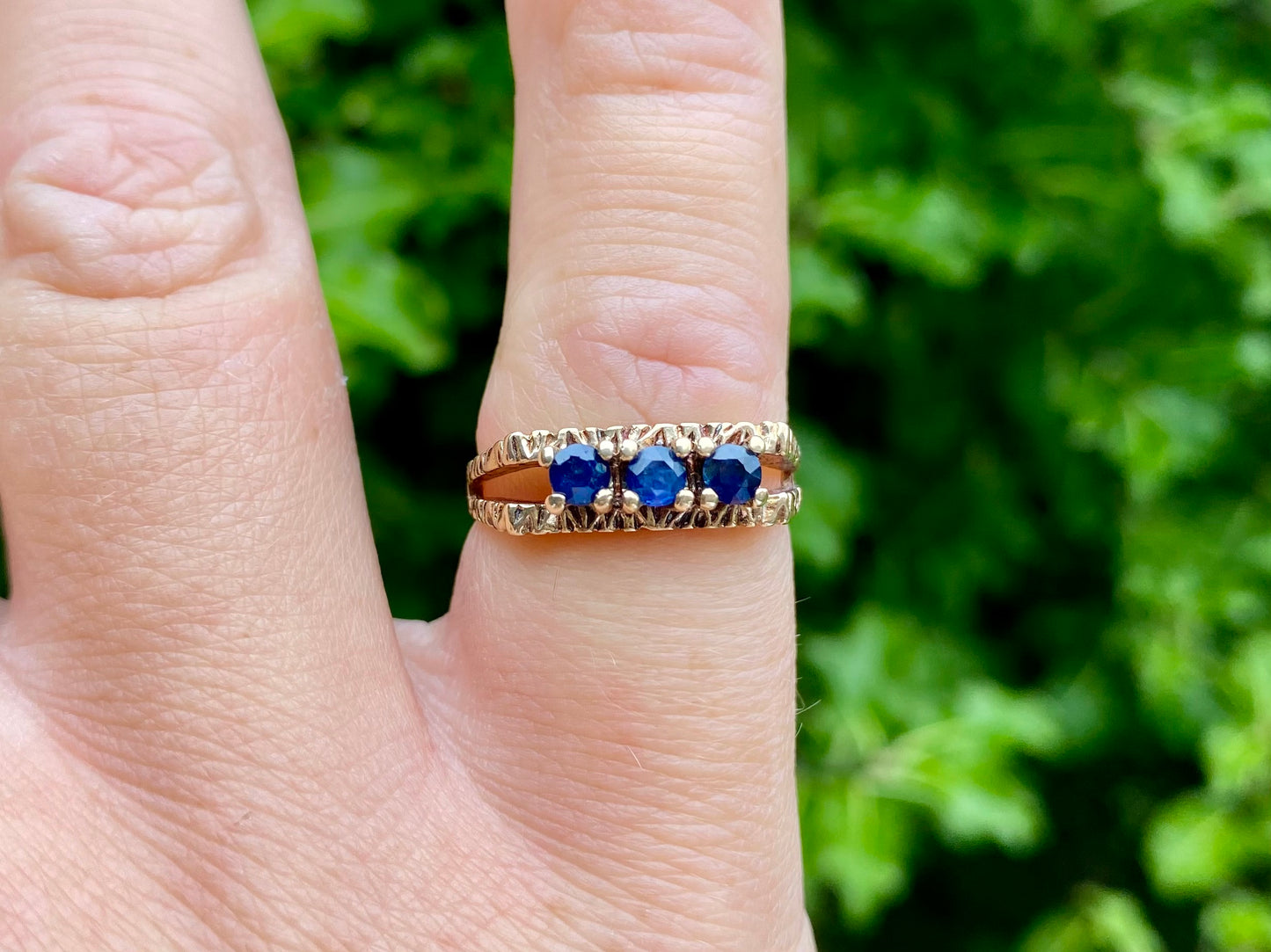 Vintage 9ct Gold Sapphire Ring