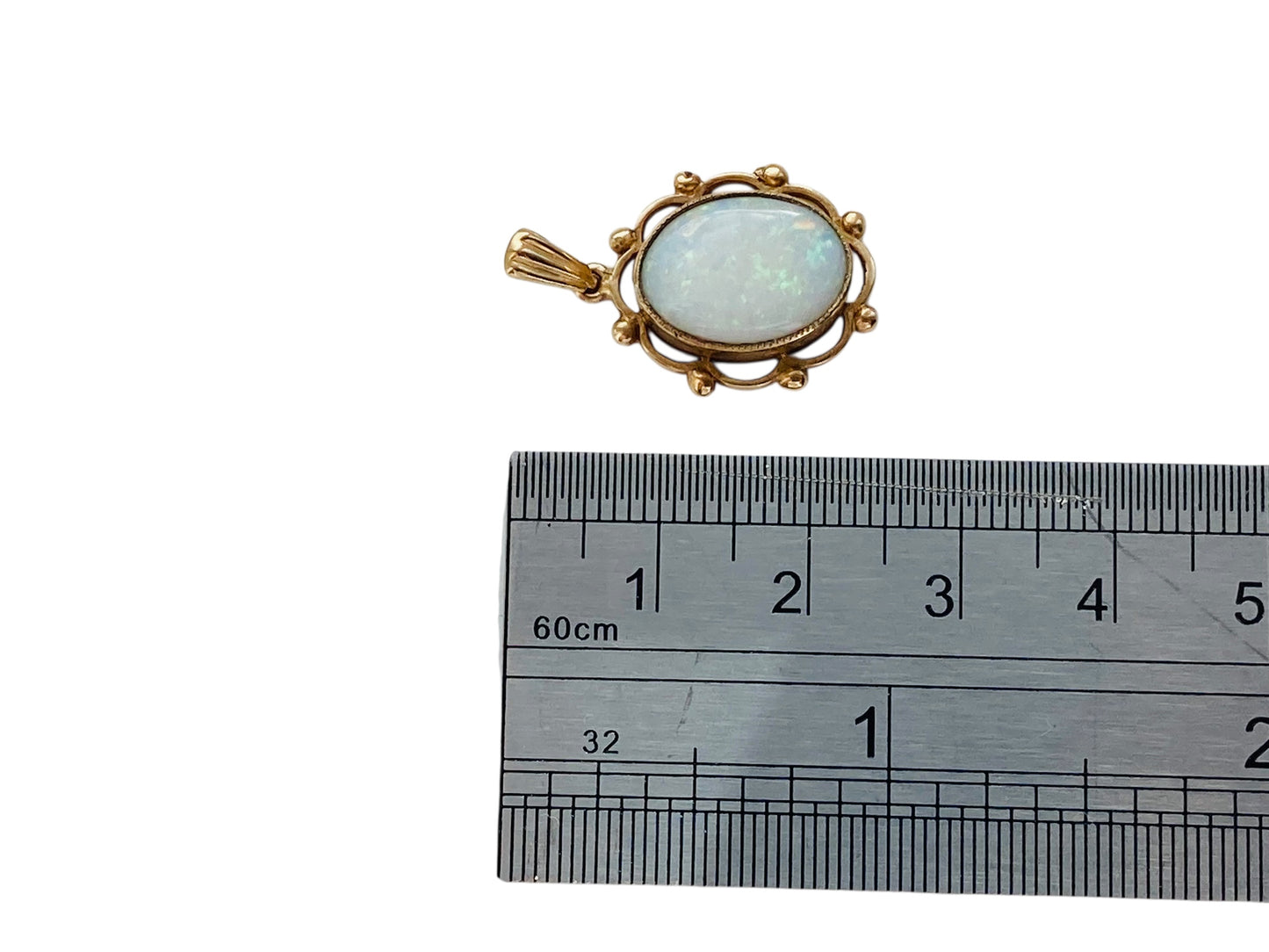Vintage 9ct Gold Opal Pendant