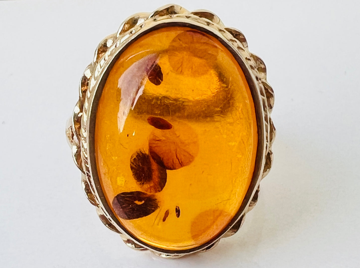 9ct Gold Amber Ring